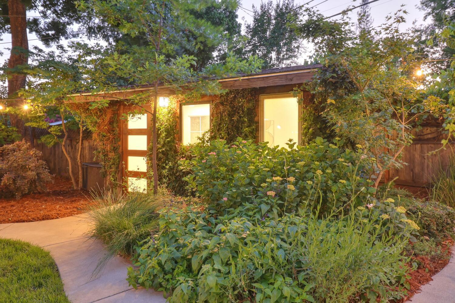 Esperanza Drive, Sacramento, California image 28