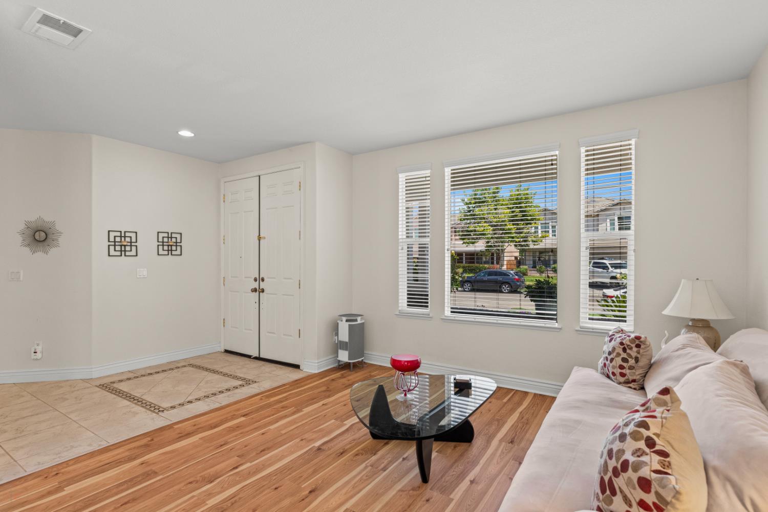 Glenbrook Drive, Tracy, California image 9