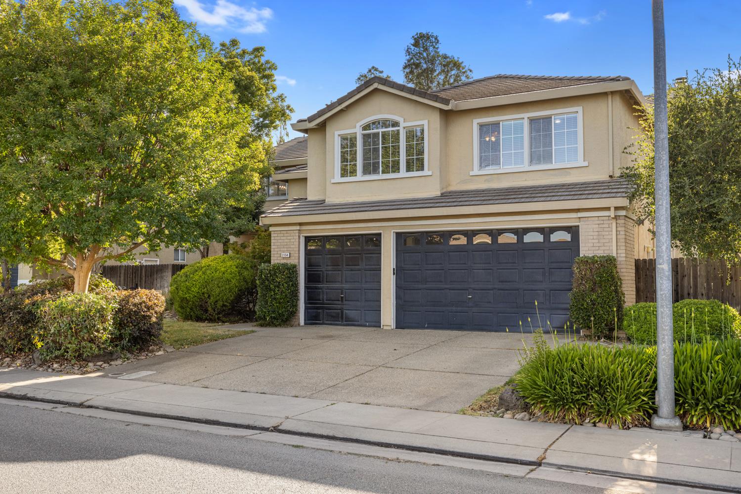 Meadowbrook Dr, Lodi, California image 2