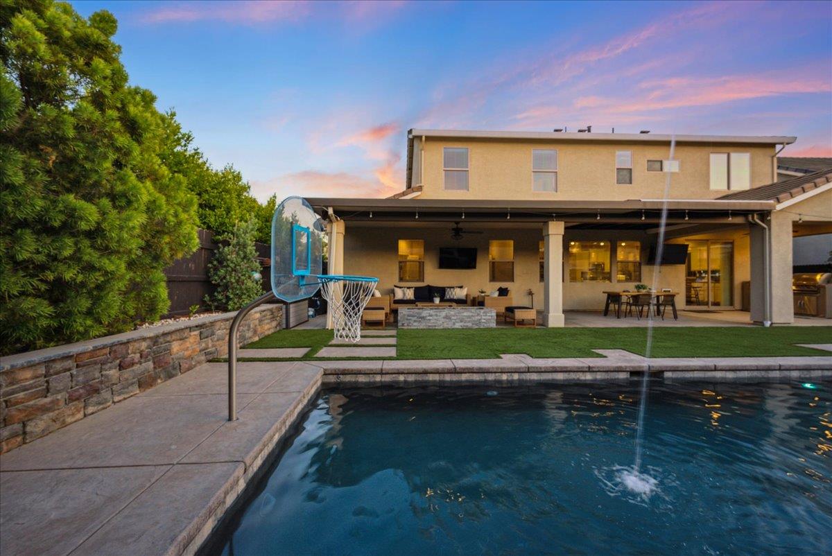 Fenway Cir, Rocklin, California image 44