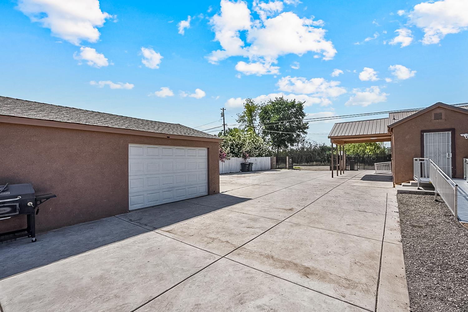 Santa Fe Avenue, Oakdale, California image 24