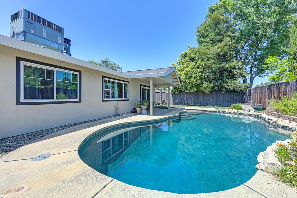 Mallard Lane, Roseville, California image 43