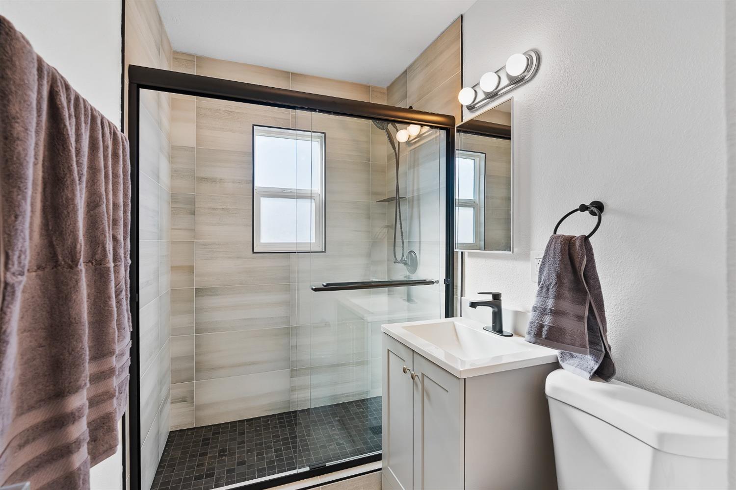 Chase Drive, Rancho Cordova, California image 17
