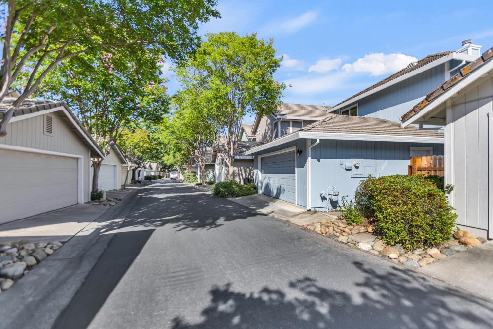 Sandy Creek Drive, Folsom, California image 38