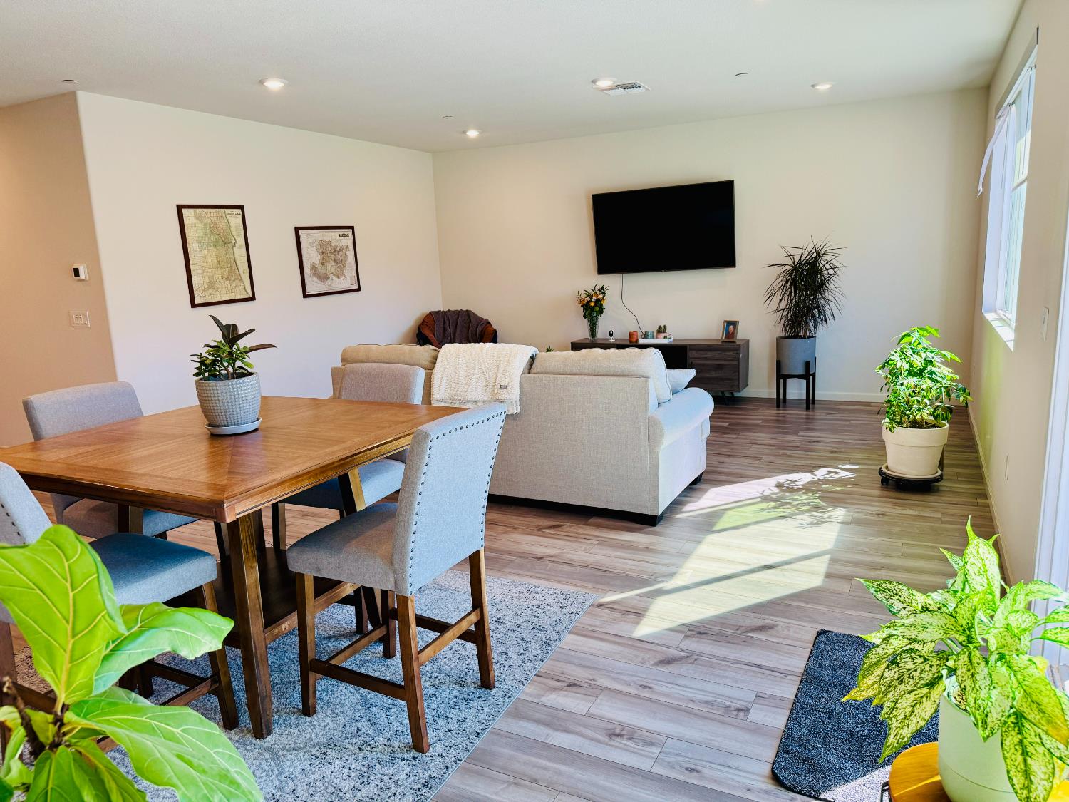 Berryessa Way, Olivehurst, California image 16