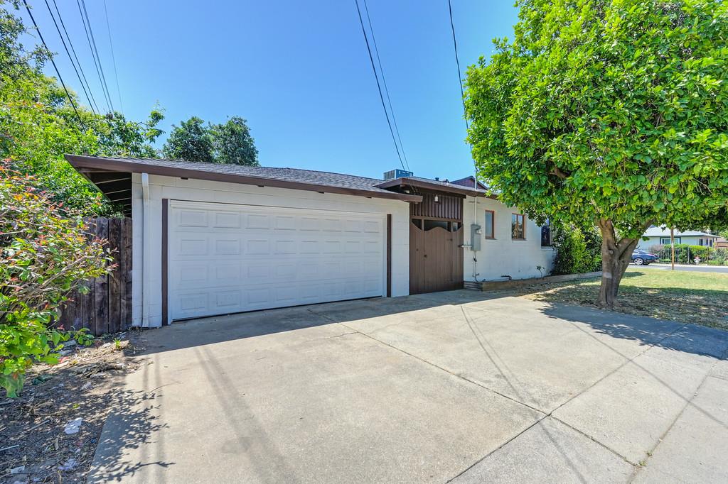 22nd Ave, Sacramento, California image 4