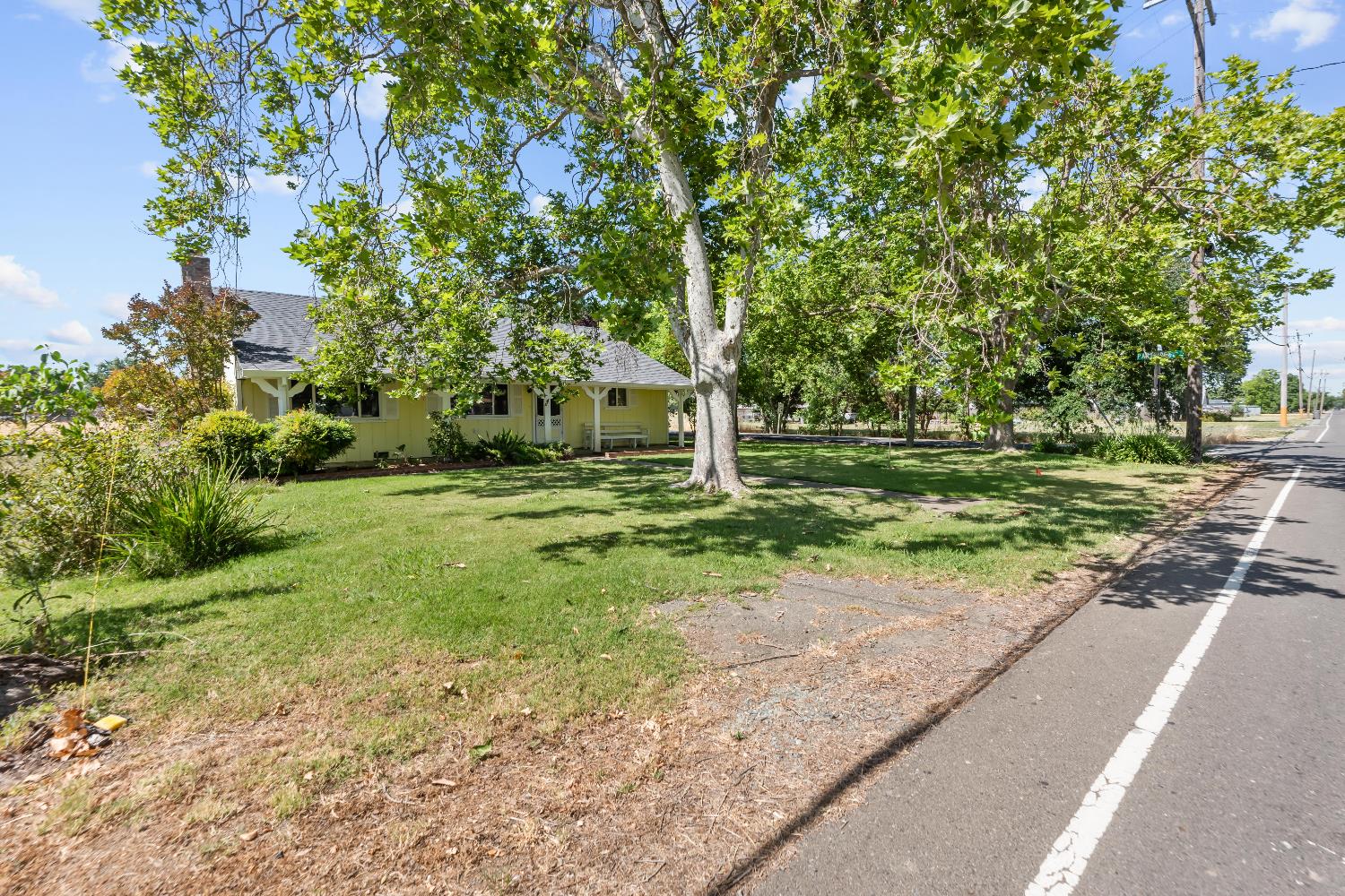 Davis Road, West Sacramento, California image 11