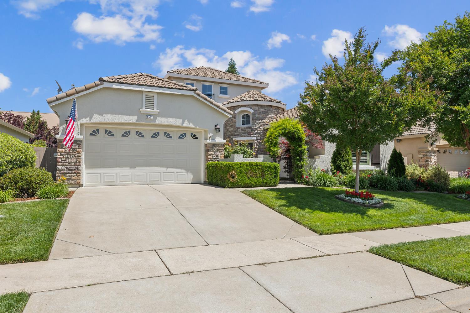Monte Mar Drive, El Dorado Hills, California image 1