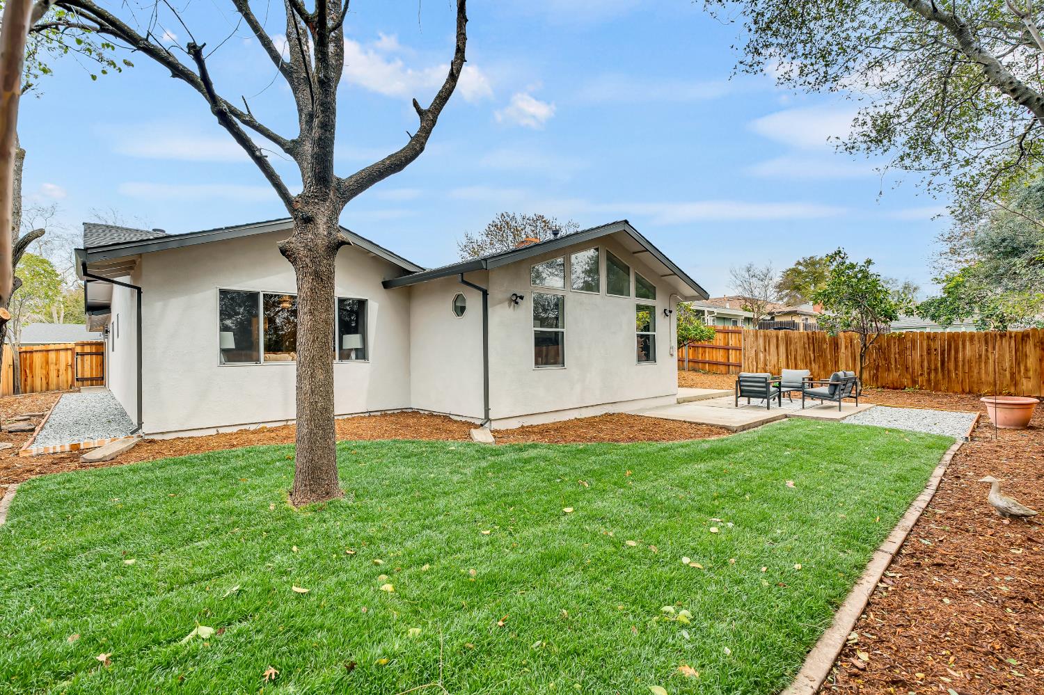 Widgeon Way, Fair Oaks, California image 5