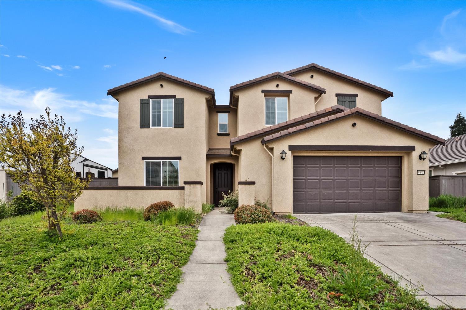 Ronaldo Falls Way, Elk Grove, California image 1