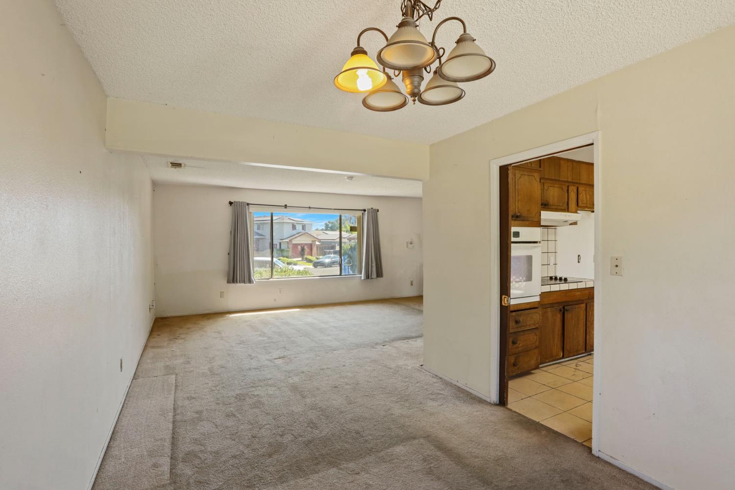 Winston Drive, Stockton, California image 9