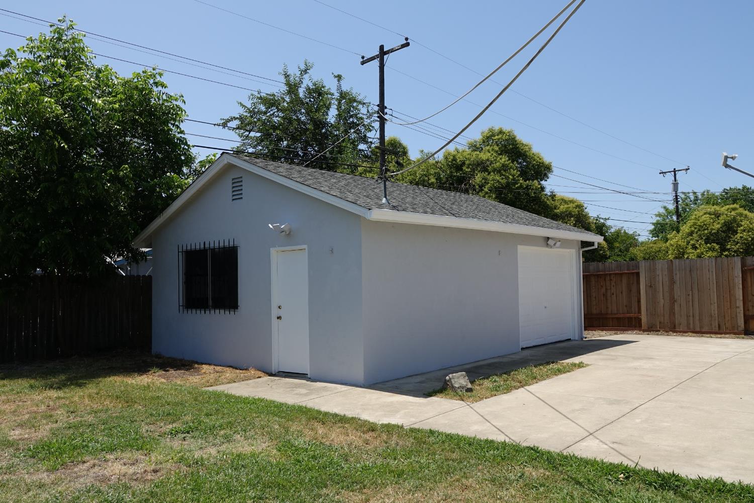 Hurley Way, Sacramento, California image 20