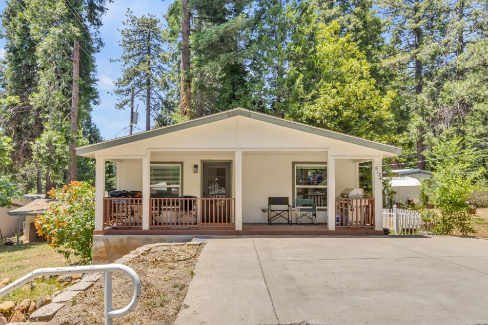 Detail Gallery Image 3 of 73 For 5172 Camp Snowline Rd, Camino,  CA 95709 - 4 Beds | 3 Baths