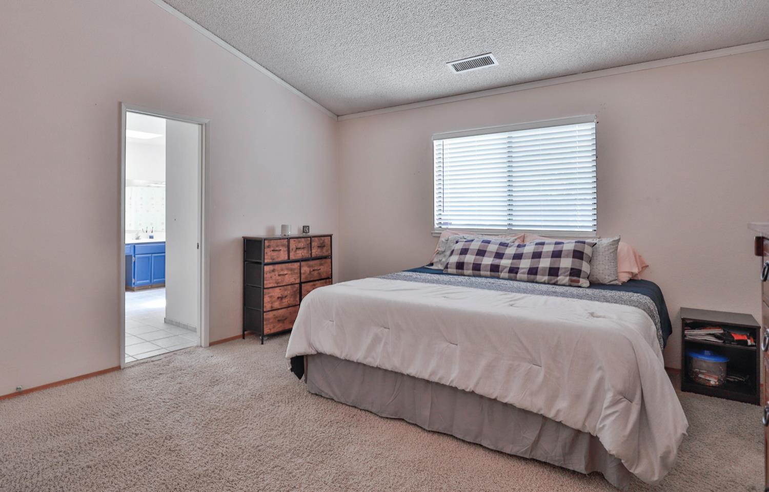 Falcon Meadow Dr Drive, Elk Grove, California image 16