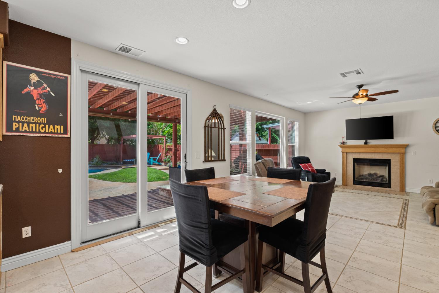 Glenbrook Drive, Tracy, California image 19