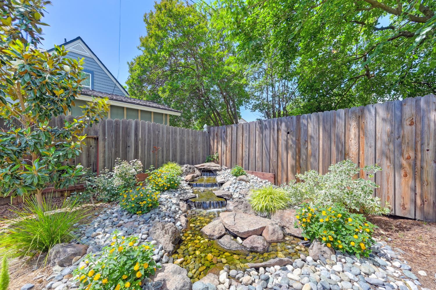 35th Street, Sacramento, California image 33