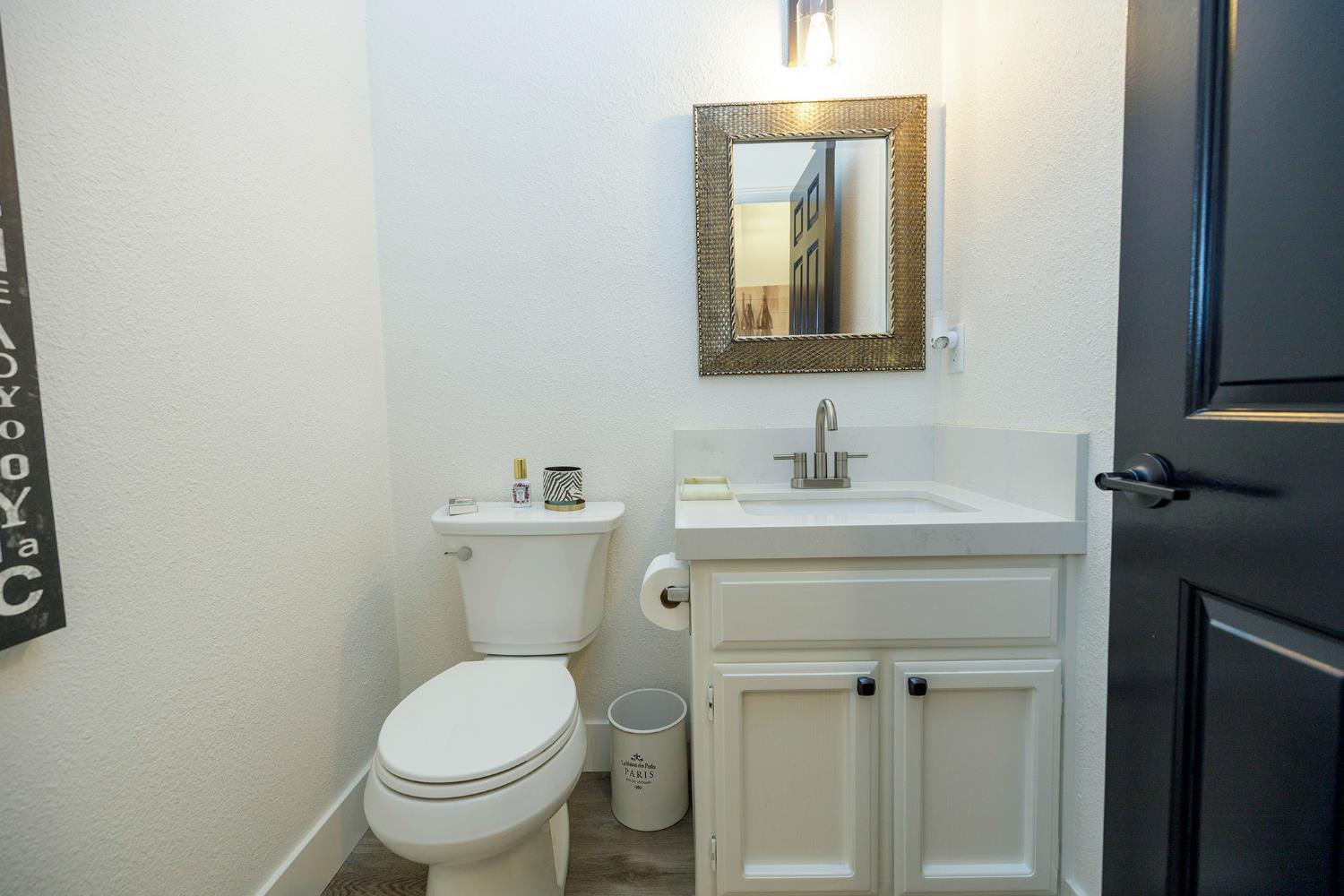 Leveland #C, Modesto, California image 9