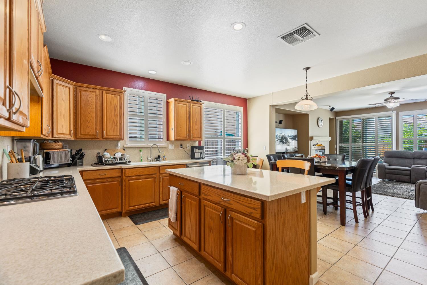 Southbridge Circle, Lincoln, California image 19