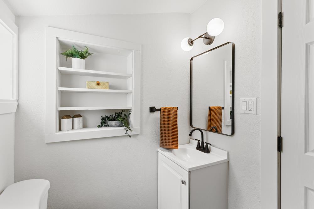 Detail Gallery Image 30 of 73 For 5172 Camp Snowline Rd, Camino,  CA 95709 - 4 Beds | 3 Baths