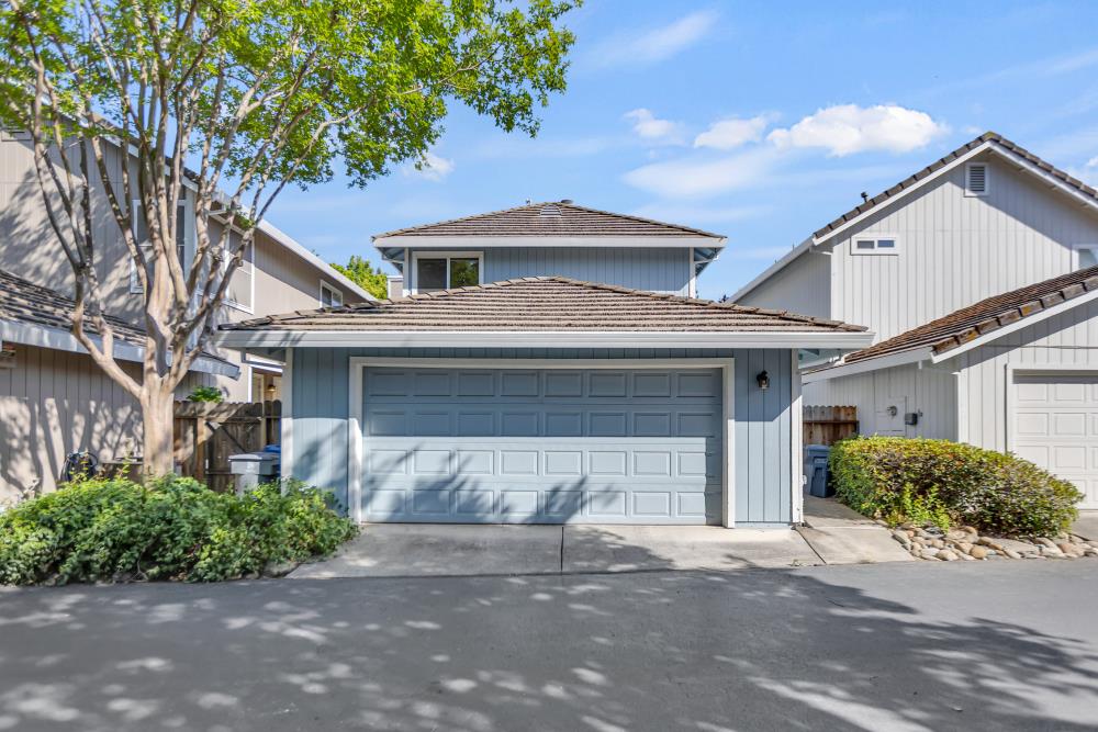 Sandy Creek Drive, Folsom, California image 35