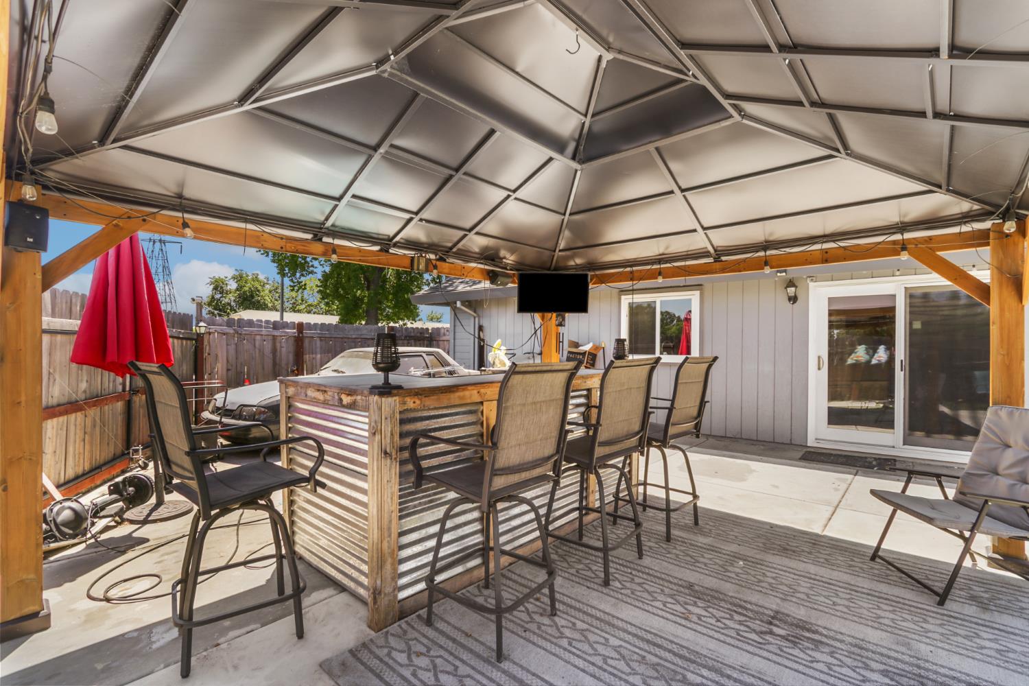 Misty Meadow Way, Elk Grove, California image 30