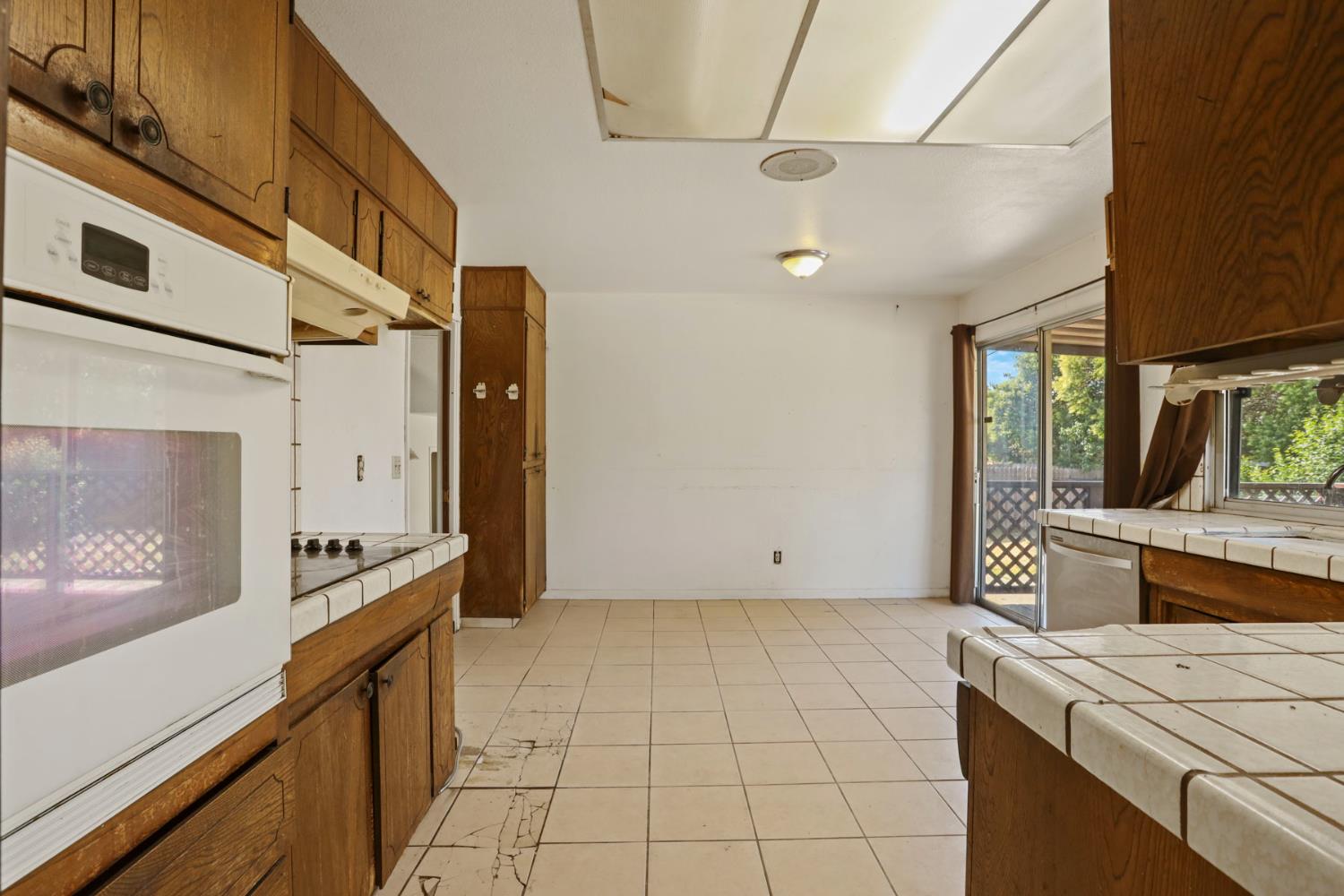 Winston Drive, Stockton, California image 10