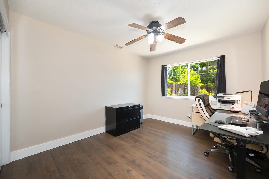 Mallard Lane, Roseville, California image 34