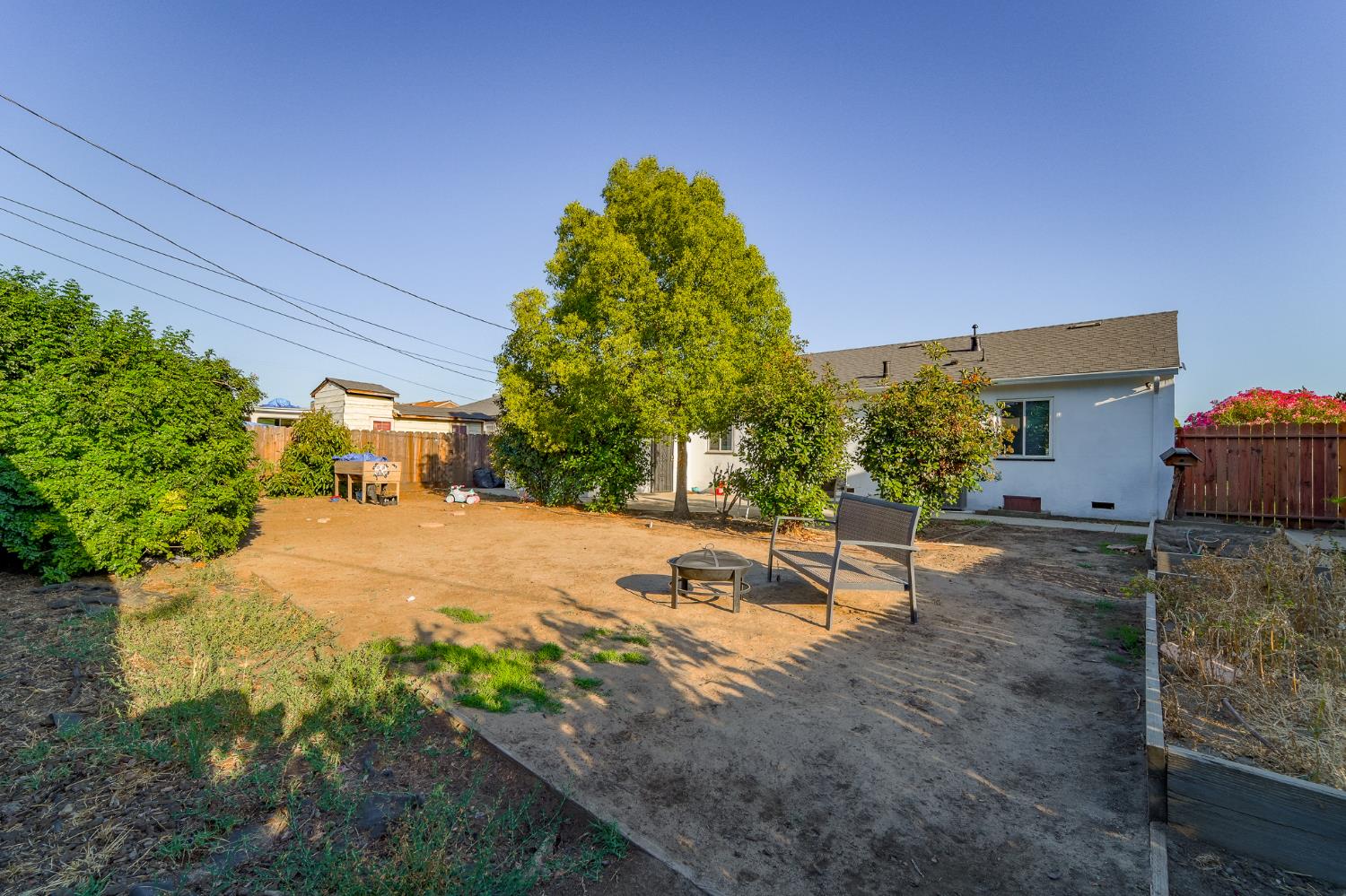Dot Way, Manteca, California image 26