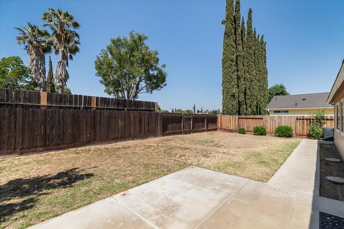 Bobolink Court, Newman, California image 27