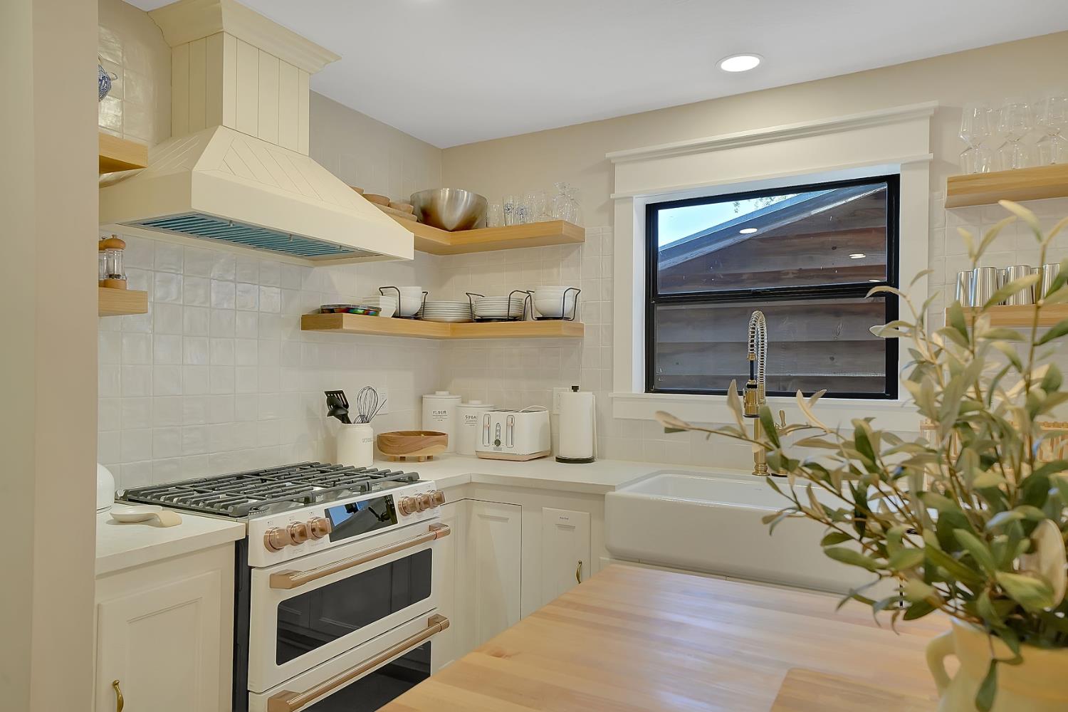 Greenstone Terrace, Sutter Creek, California image 9