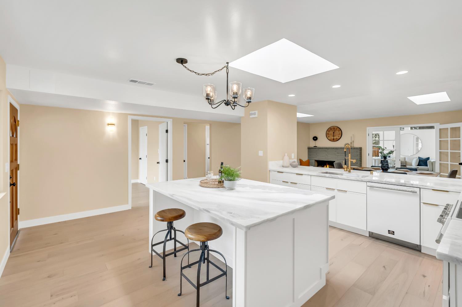 Widgeon Way, Fair Oaks, California image 3