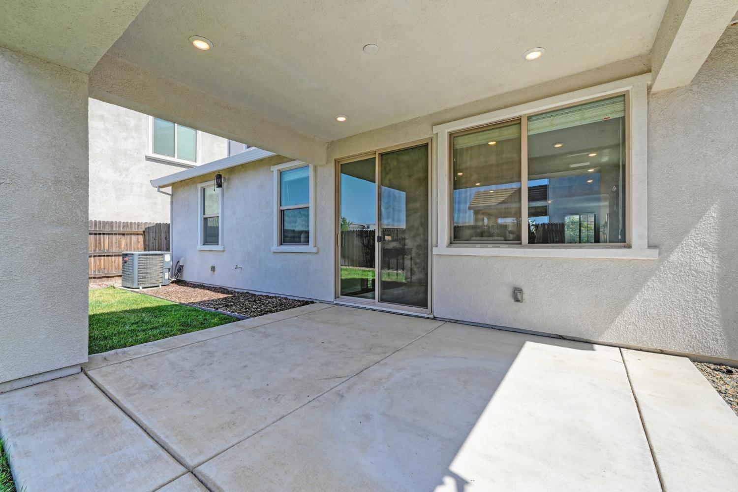 Swallowtail Court, Roseville, California image 36