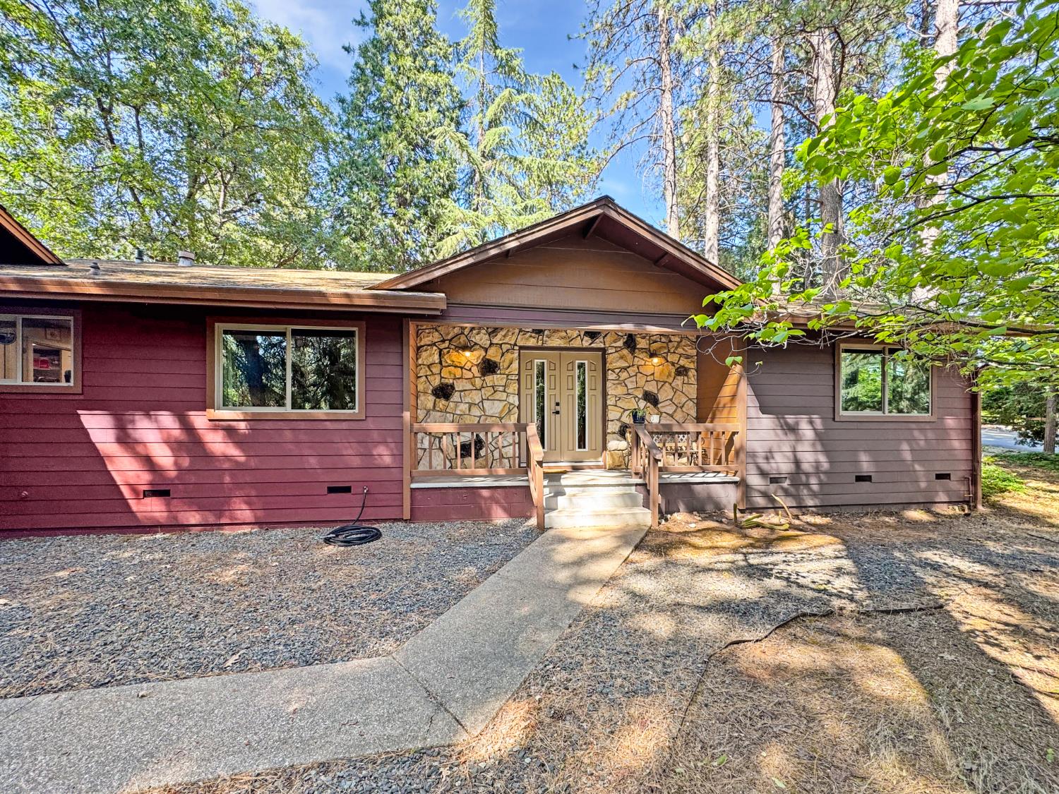 Kenwood Drive, Grass Valley, California image 21