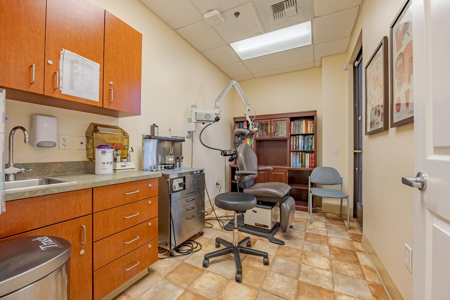 Detail Gallery Image 22 of 32 For 410 E Yosemite Ave #B,  Merced,  CA 95340 - – Beds | – Baths