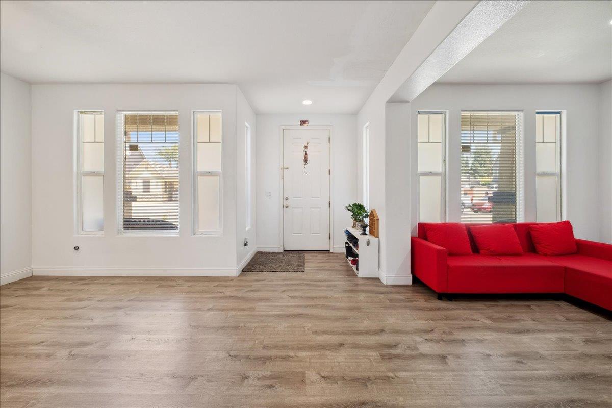 Sutter Creek Court, Patterson, California image 4