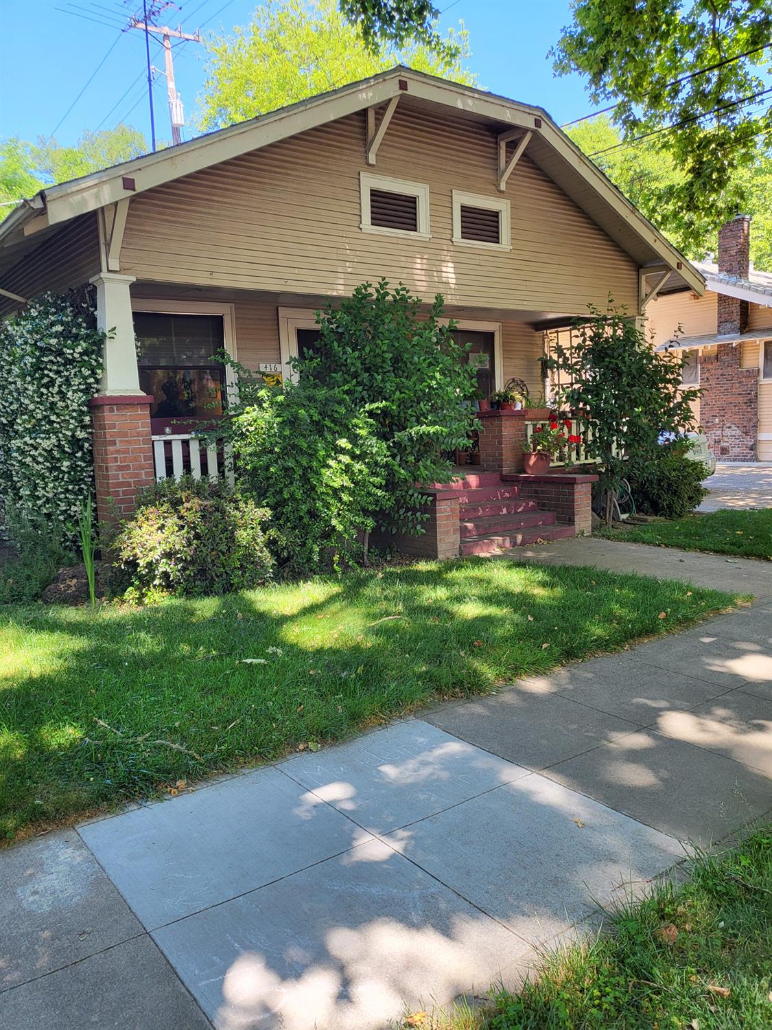 24th Street, Sacramento, California image 12