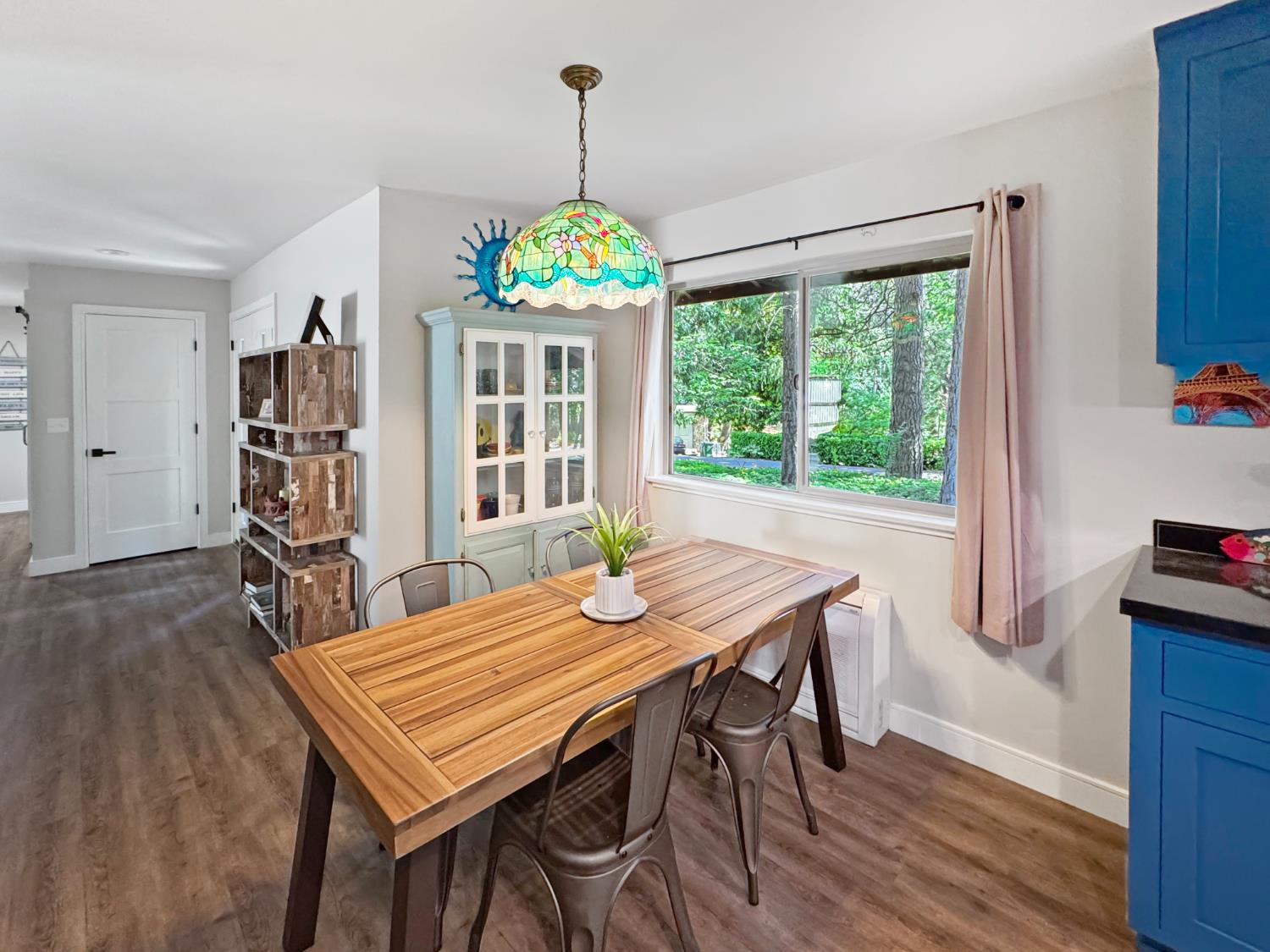 Kenwood Drive, Grass Valley, California image 6