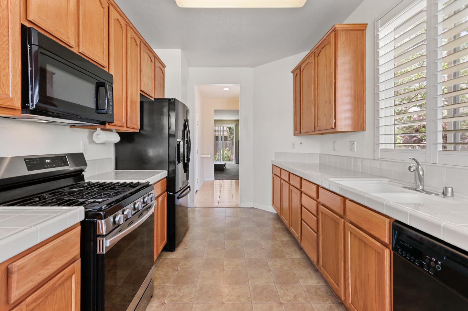Sun Reign Place, Sacramento, California image 9