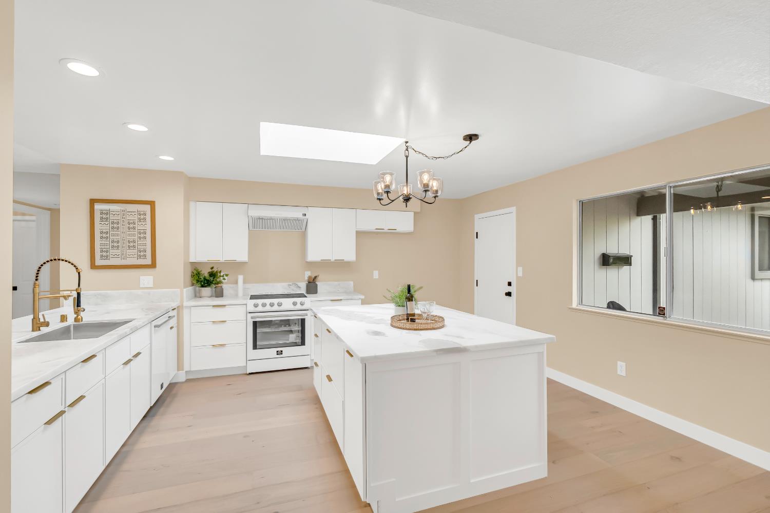 Widgeon Way, Fair Oaks, California image 13