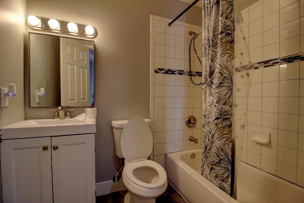 La Fresa Court #3, Sacramento, California image 26