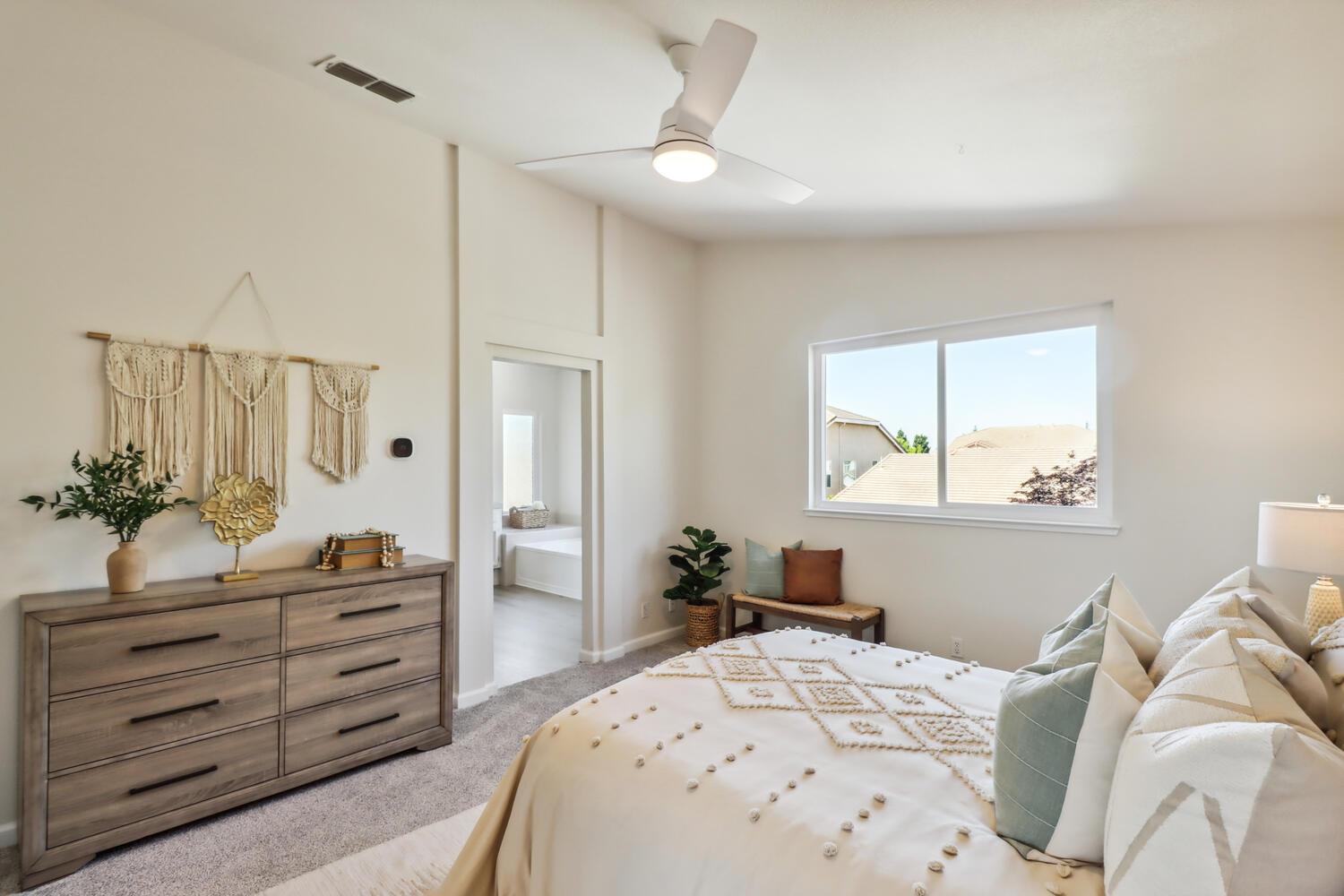 Whitstable Drive, Roseville, California image 34