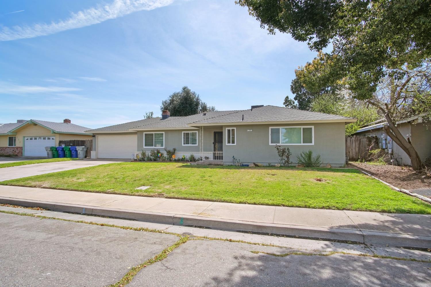 Detail Gallery Image 2 of 24 For 372 Terri Dr, Atwater,  CA 95301 - 3 Beds | 2 Baths