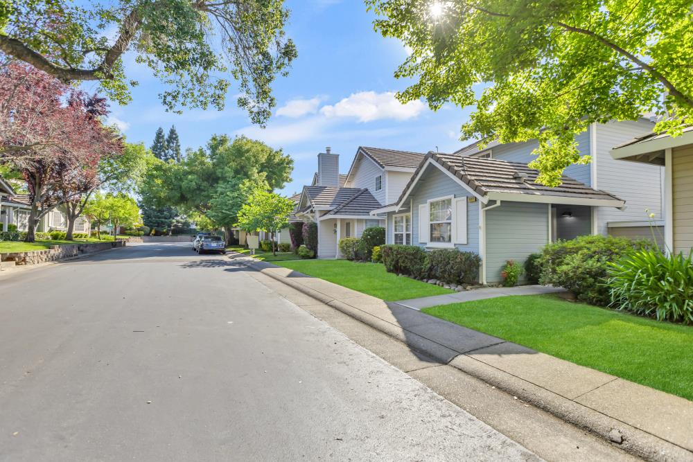 Sandy Creek Drive, Folsom, California image 39