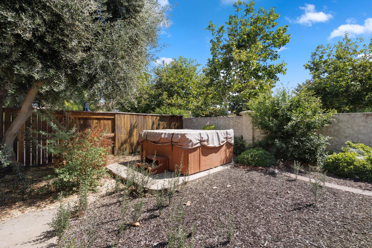 Sarazen Place, Patterson, California image 40