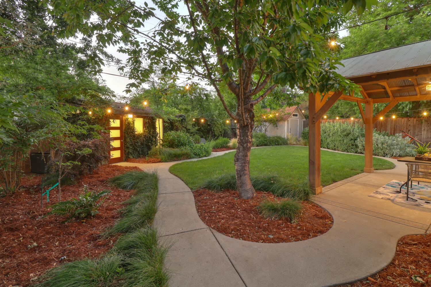 Esperanza Drive, Sacramento, California image 27