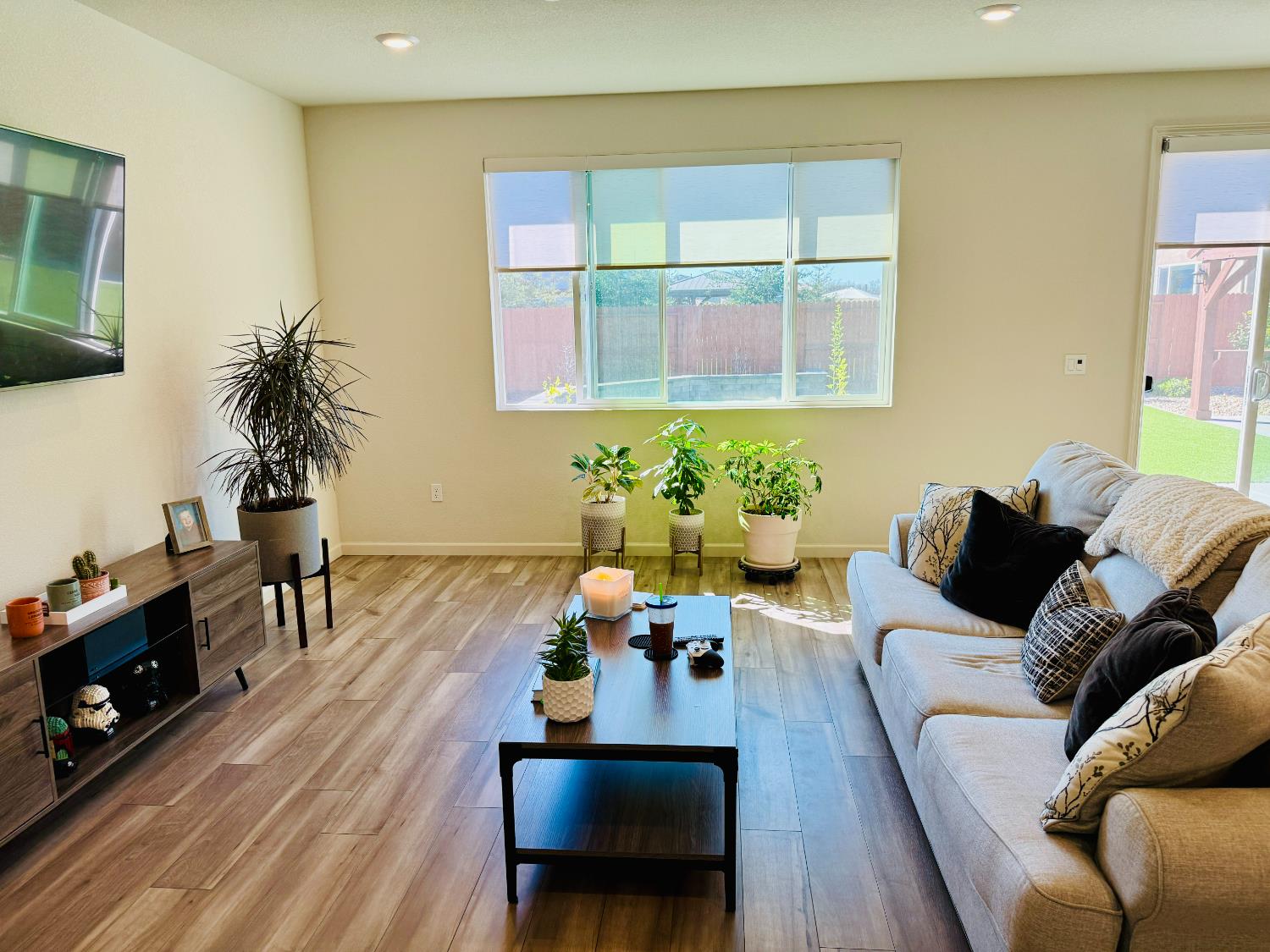 Berryessa Way, Olivehurst, California image 14