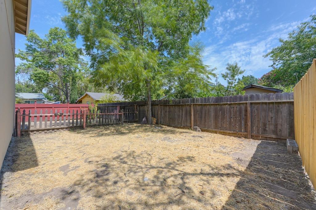 Ash Street, Roseville, California image 22