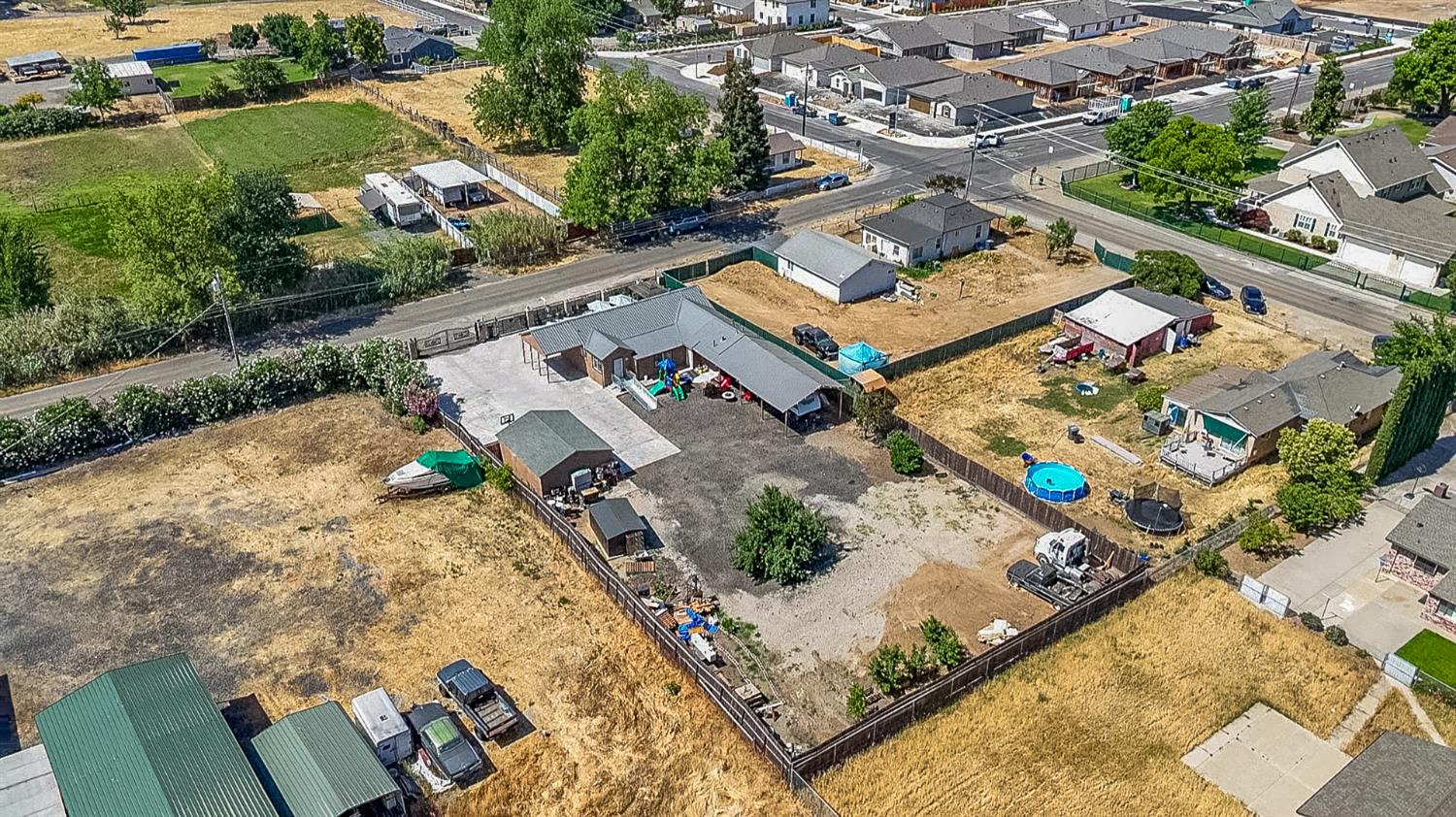 Santa Fe Avenue, Oakdale, California image 49