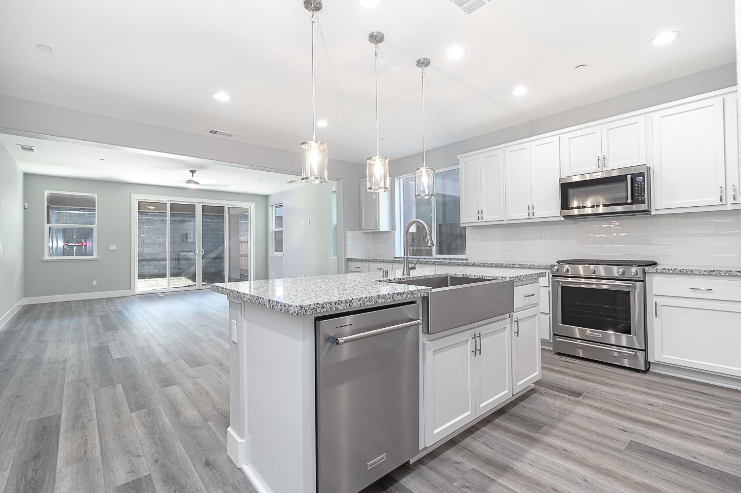 Meadowlands Drive, Oakdale, California image 6