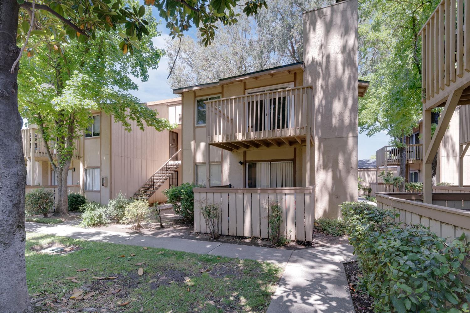 SW Northbank #48, Stockton, California image 1